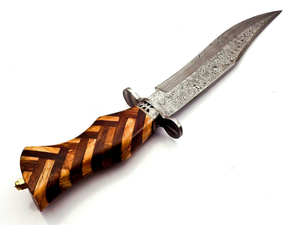 Couteau de chasse artisanal en acier Damas, très demandé, pour hommes, avec lame pleine longueur et étui de transport horizontal, personnalisable, couteau Bowie OEM - Product Image 1