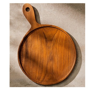 Planche à charcuterie artistique en bois pour présenter des variétés de fromages, des fruits, des craquelins et des friandises délicieuses aux invités - Product Image 5