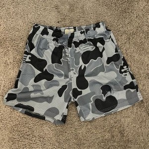 Shorts de plage pour hommes personnalisés avec votre propre logo, impression par sublimation, séchage rapide, confortables et respirants, shorts personnalisés par sublimation - Product Image 6