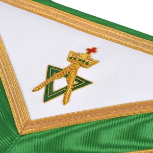 Delantal Masónico Sovereign Master Allied con Grados, Cinta Verde, Ribete Dorado y Flecos, Regalia Masónica, Vestimenta Ceremonial para Logia - Product Image 4