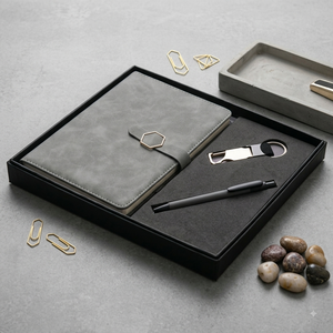 Agenda exécutif haut de gamme Aurelux RE044 en similicuir gris A5 multicolore avec porte-stylo et porte-clés, relié, 192 pages, logo personnalisé, pour entreprise - Product Image 1