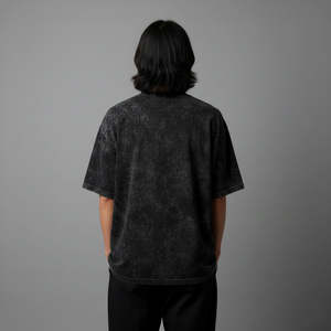 Camiseta Vintage Oversize de Alta Calidad con Lavado Ácido para Hombre, Personalizable, Color Negro Sólido, Cuello Redondo, Estilo Holgado - Product Image 4