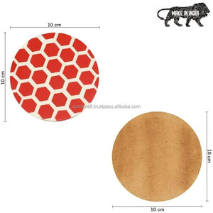 Ensemble de sous-verres hexagonaux rouges modernes en bois, sets de table ronds résistants à la chaleur pour café et repas - Product Image 3