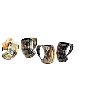 Style nautique Viking Horn Tankard Mug Fait à la main de qualité naturelle Technique sculptée pour servir et boire à la maison Hôtel Restaurant - Product Image 5