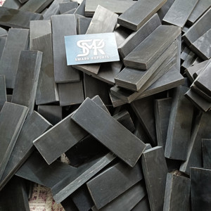 Plaques solides en corne de buffle ultra durables, écologiques et de haute qualité pour la fabrication de manches de couteaux, matériau naturel, artisanat en gros - Product Image 1