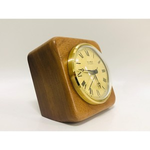 Nouvelle Arrivée Horloge de Bureau en Bois Forme Géométrique Mouvement à Quartz Affichage à Aiguilles Design Mid-Century Moderne Fonctionnant sur Piles - Product Image 1