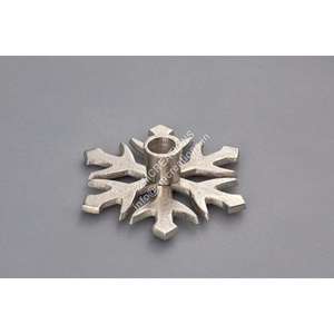 Porte-bougie et support décoratif en métal flocon de neige argenté pour la décoration de table de Noël et de Pâques - Product Image 1