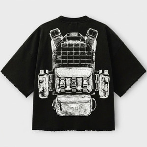 T-shirt graphique noir personnalisé pour homme, style streetwear, imprimé sac à dos tactique, en coton épais, coupe oversize, effet vintage délavé, manches courtes, Nouveau - Product Image 1