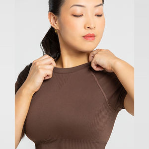 Haut court de sport 100 % coton pour femme, coupe ajustée, séchage rapide, compressé, vente chaude, prix d'usine en gros - Product Image 5