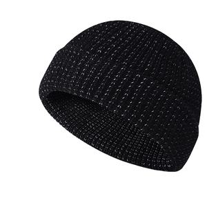 Nouvelle mode hommes laine chaud Double couche bonnets Protection des oreilles Ski chapeau avec velours épaissi pour vêtements de plage - Product Image 1