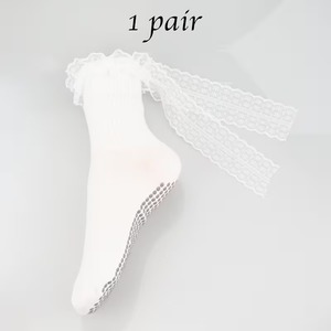Chaussettes courtes pour femmes avec nœud en dentelle, semelle antidérapante à pois, en coton et fibre de bambou, style élégant, pour le quotidien au printemps - Product Image 2