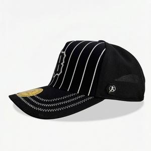 Gorra de Camionero Premium con Visera Curva y Cierre Ajustable con Broche para un Ajuste Seguro - Product Image 5