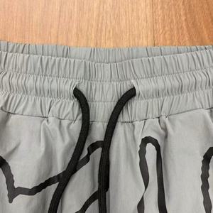 Pantalones Cortos de Chándal Personalizados para Hombre, Estilo Vintage, Lisos, Transpirables, de Punto, hasta la Rodilla, de Malla de Nylon, Holgados, con Acabado Sand Blast y Lavado Ácido - Product Image 3