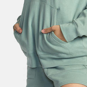 Sudadera con capucha para mujer, totalmente personalizada con impresión de logotipo, en color sólido, transpirable, para adultos, con bolsillo canguro. - Product Image 5