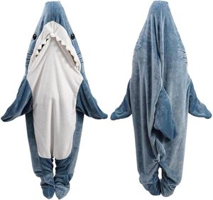 Couverture en peluche requin à capuche, longue et douce, combinaison animale de dessin animé, pyjama intégral - Product Image 1