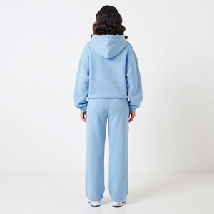 Ensemble de survêtement deux pièces pour femme en molleton 100% coton, comprenant un sweat à capuche à impression en relief et pantalon à taille mi-cordon de serrage, grammage lourd - Product Image 3