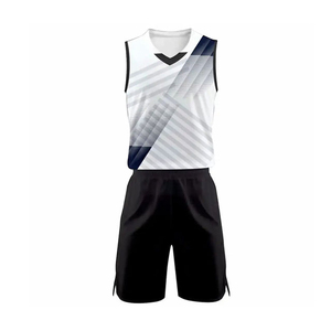 Conjunto de Camiseta y Pantalones Cortos de Baloncesto Reversibles Europeos, Sublimados y Transpirables, 100% Personalizados, 160 g/m², Bordado por Sublimación, Tallas Grandes - Product Image 6