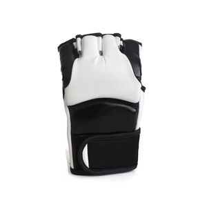 Gants de sparring MMA en cuir de qualité supérieure, demi-doigts, pour la boxe, les arts martiaux et l'entraînement au combat, logo et taille personnalisés, fabriqués au Pakistan - Product Image 2