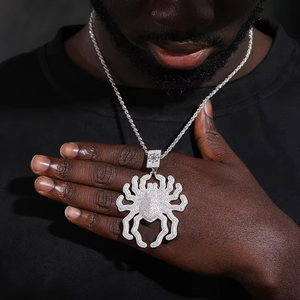 Colgante de Araña Tarántula con Incrustaciones de Diamantes Moissanite VVS, Chapado en Oro Blanco sobre Plata de Ley 925, Estilo Hip Hop para Raperos - Product Image 3