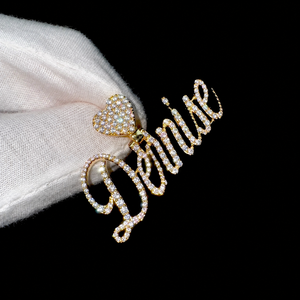 Collier personnalisable en or massif 10K style hip-hop avec écriture cursive, pendentif cœur en moissanite glacée, lettre ou nom personnalisé - Product Image 1