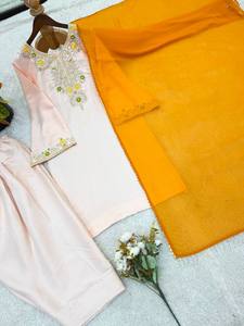 Dernier modèle de Salwar Kameez pakistanais pour femme, en soie brodée, coupe ample, longueur ras du sol, avec ensemble Palazzo et Dupatta en organza, pour mariage - Product Image 5