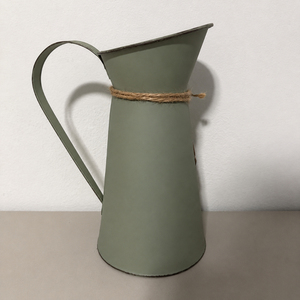 Jarrón de metal blanco antiguo hecho a mano, jarra floral decorativa grande con asa, cubo de hierro para uso decorativo en jardines interiores - Product Image 6