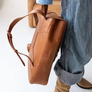 Mochila de Cuero Personalizada con Logotipo, Compartimentos con Cremallera, Muy Solicitada en la Temporada de Invierno, Superventas - Product Image 6