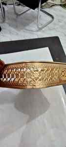 ถาดสี่เหลี่ยมเล็กตกแต่งทำมือจากโลหะสีทองสำหรับเสิร์ฟในครัว โต๊ะรับประทานอาหาร ห้องนั่งเล่น ใส่ขนมและเครื่องดื่ม - Product Image 5