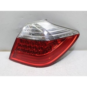 ไฟท้ายขวา (ด้านขวา) มือสอง ของแท้เบอร์ 924023M060 - Product Image 1