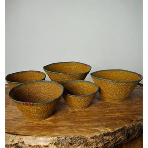 Bol de service en céramique bio fait main, forme rustique, bord ondulé, grès mat moucheté pour la vaisselle de cuisine moderne (vente en gros) - Product Image 4