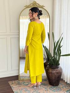 Conjunto de Kurti y Dupatta de Seda Romana para Mujer, Moderno, con Trabajo a Mano, Tela Chanderi Estampada, Vestido Étnico Completo para Ocasiones Especiales - Product Image 3