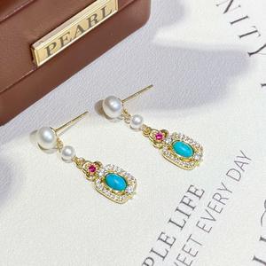 Boucles d'oreilles pendantes rétro en turquoise dégradé à double perle, bijoux en eau douce naturelle, tendance et élégante - Product Image 3