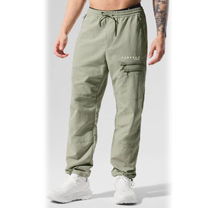 Ensemble de survêtements décontractés pour hommes de haute qualité avec logo personnalisé, comprenant un pantalon de jogging et un t-shirt, ensembles de t-shirts pour hommes - Product Image 4