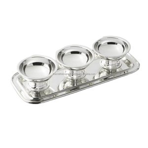 Ensemble de plateaux de service polis miroir, finition argentée, plateau décoratif en laiton avec 3 bols sur piédestal, ensembles cadeaux, décoration de table - Product Image 1