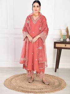 <b>Women</b> Quick Dry Regular Fit Knee-Length Traditional <b>Kurta</b> Set with Trousers Dupatta Rayon Casual Wear Rajasthan India Pakistan - Product Image 1