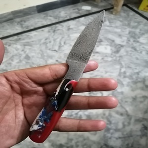 Couteau de chasse à lame fixe en acier Damas fait main sur mesure Trend Blades, pointe clip, manche en bois, étui en cuir - Tailles personnalisées - Product Image 4