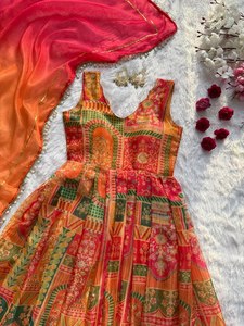Ensemble de robe indienne pakistanaise imprimée pour femmes, réversible, sans plis, avec dupatta imprimé numériquement, tenue de fête et de mariage - Product Image 3