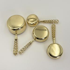 Offre Spéciale : Ensemble de tasses et cuillères doseuses en acier inoxydable doré PVD avec poignée en résine, compatible lave-vaisselle, produit écologique pour l'hôtellerie - Product Image 5