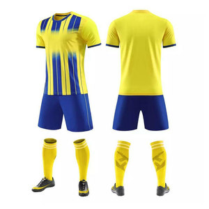 Ensembles de maillots de football d'hiver respirants, anti-humidité et antibactériens en 100 % polyester, fabriqués au Pakistan, de haute qualité, avec nom d'équipe sur le devant - Product Image 2