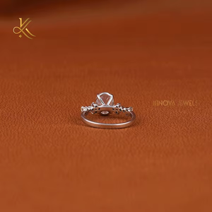 Impresionante Anillo de Compromiso con Diamante Cultivado en Laboratorio de 1.5-2.0 Quilates, Chapado en Oro, Diseño Clásico, Brillo Eterno, Joyería Elegante para Propuesta de Matrimonio - Product Image 5