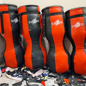 Good Quality Fairtex Style Muay Thai Heavy Punching <b>Bag</b> PU/Leather Boxing & MMA <b>Training</b> <b>Bag</b> with Custom Logo - Product Image 1