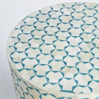Tabouret noir incrusté d'os de haute qualité Table d'appoint de lit au design rayé Fabriqué à la main en Inde Meilleures armoires de salon