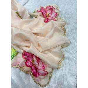 Vestido de noche de diseñador Hermoso sari con estampado floral para fiestas - Product Image 3