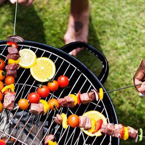 Juego de 4 Brochetas Reutilizables Antiadherentes de 15 Pulgadas para Asar a la Parrilla con Anillo en la Parte Superior, Utensilios de Cocina para Barbacoa - Product Image 3