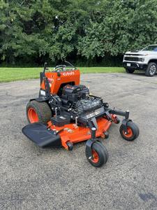 Cortadora de Césped Profesional Naranja con Giro Cero, Motor de Gasolina, Arranque Eléctrico, Ancho de Corte de 52 Pulgadas para Campos de Golf - Product Image 6