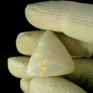 Ópalo Blanco Natural de la India, Piedra Preciosa Suelta, Ópalo Genuino con Juego de Color Arcoíris, Corte Trillón para Joyería Fina - Product Image 4