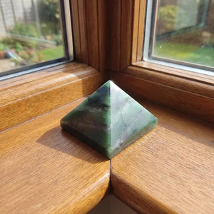 Wholesale 30-35mm Pyramid Muntaha Agate Handmade Natural Stone Bulk Reiki <b>Crystals</b> Green Jade Premium Quality Khambhat India - Product Image 2