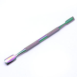 Empujador de Cutículas Profesional y Duradero de Acero Inoxidable de Doble Punta para Manicura y Pedicura - Product Image 1