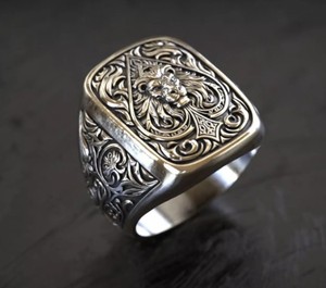 Anillo de Plata 925 Premium con Cabeza de León, Símbolo de Espada, Diseño Tallado Vintage, Joyería de Moda para Hombre y Mujer - Product Image 2