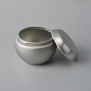 Portavelas Decorativo de Metal Antiguo para Velas de Té, Ideal para Decoración de Sala de Estar y Mesa de Comedor - Product Image 4